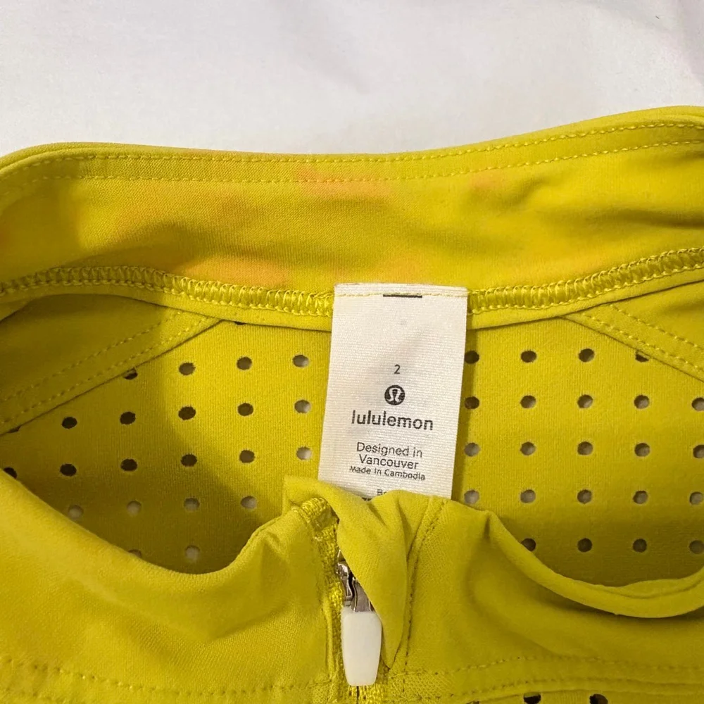 Lululemon Unleash Strength Bra Sz 2 B/C Yellow Serpentine EUC - Picture 9 of 9